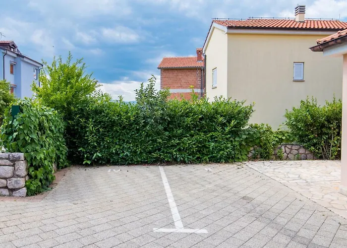 ゲストハウス Rose マリンスカ